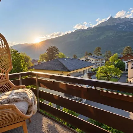 Alpine 2 I Sleeps 12 I I Parking Frutigen